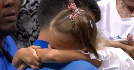 ZAGRLIO kĆERKICU, PA BRIZNUO U PLAČ! Pogledajte Novakovu reakciju nakon pobjede - ova scena obilazi svijet (VIDEO)