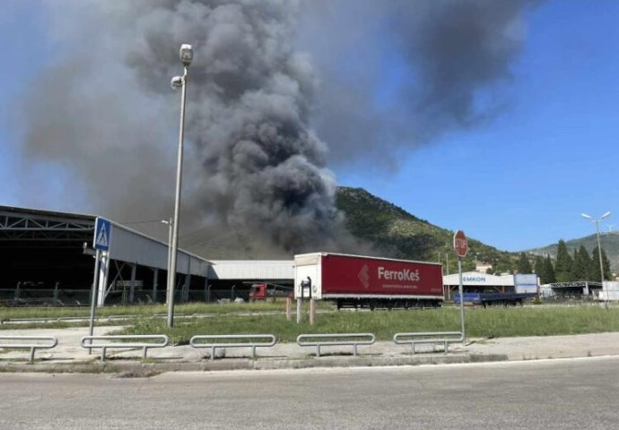 Veliki požar u Mostaru: Gori kompleks firme u Rodoču (VIDEO)