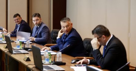 Da li će srpski politički predstavnici napustiti institucije BiH?