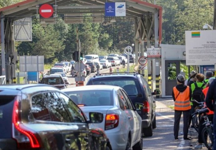 Baltičke zemlje zatvorile granice za ruska auta: Ako se ne okrenu, zaplijene ih