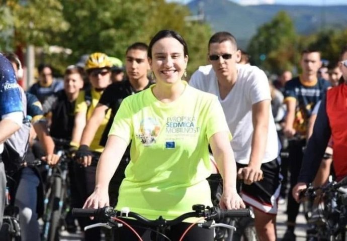 Benjamina Karić daje 100 KM Sarajlijama za kupovinu bicikla