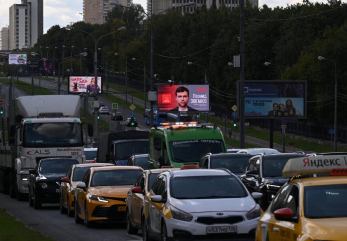 Poljska zabranjuje ulazak putničkih automobila s ruskim tablicama