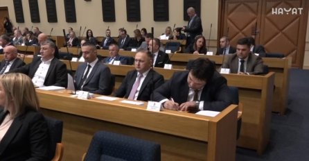 POLITIČARIMA IZ RS-A SU TRN U OKU STRANE SUDIJE USTAVNOG SUDA: Trebaju li otići?