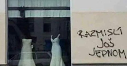 NATPIS PORED SALONA VJENČANICA U HRVATSKOJ, NASMIJAO SVE: Pogledajte šta je neko napisao na zidu (FOTO)