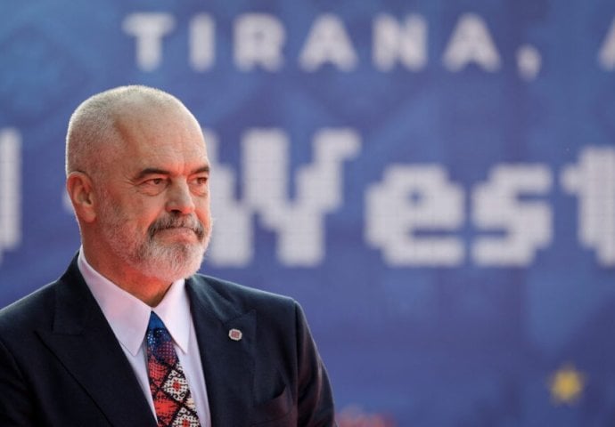 Edi Rama poziva EU da izda drugo saopštenje o Srbiji