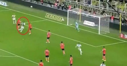 FENER IGRA KAO U TRANSU I TURSKI KOMENTATOR JE IZGUBIO GLAS: Svi su mislili da je Džeko zabio, ali istina je ipak drugačija