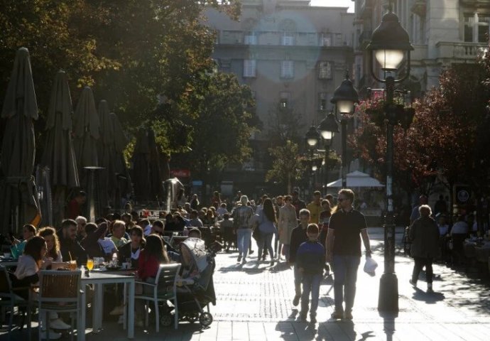 NAVIKLI SMO NA VREMENSKI ROLERKOSTER ALI OVO ĆE VAS ŠOKIRATI! Evo kakav vikend je pred nama i kada ćemo u oktobru imati LJETNE TEMPERATURE!