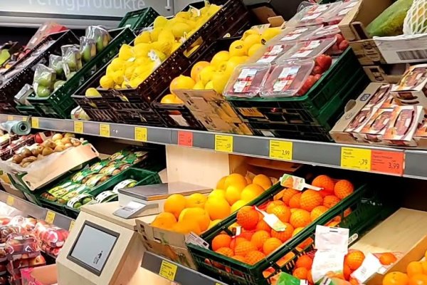 VELIKI LANAC SUPERMARKETA ZATVARA RADNJE, PAD POSLOVANJA: Industrijski div zapošljavao 34.000 radnika, sad prijeti bankrot