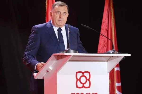 DODIK PONOVO IZGLASAN ZA LIDERA SNSD-a, uslijedio govor: "KREIRAT ĆEMO SPORAZUM O MIRNOM RAZLAZU"