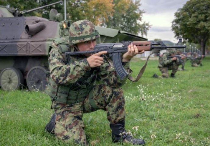 New York Times: Zašto SAD traže da Srbija pomjeri trupe sa granice sa Kosovom