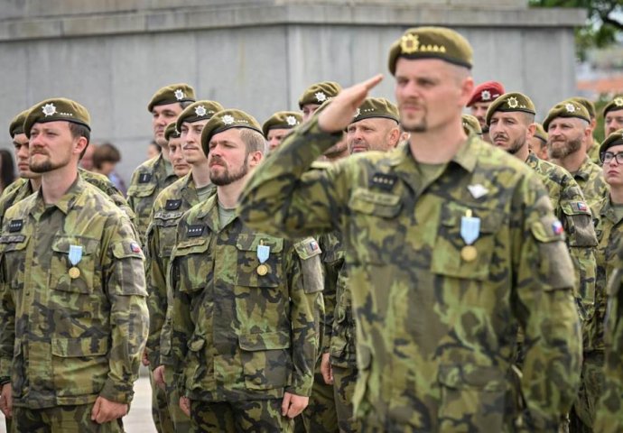 POBUNA U NATO! DO SADA SU PODRŽAVALI UKRAJINU: Uzbuna na Zapadu, Putin trlja ruke - Cijeli svijet DANAS prati dešavanja u OVOJ ZEMLJI