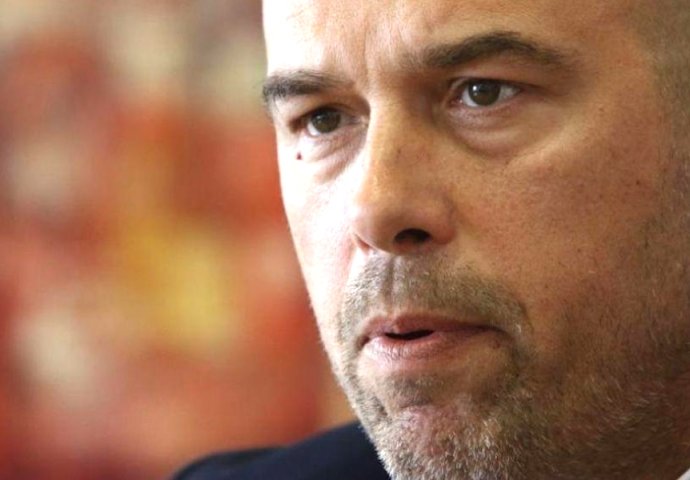 BURA U RS-u: Milan Tegeltija u centru velikog skandala!