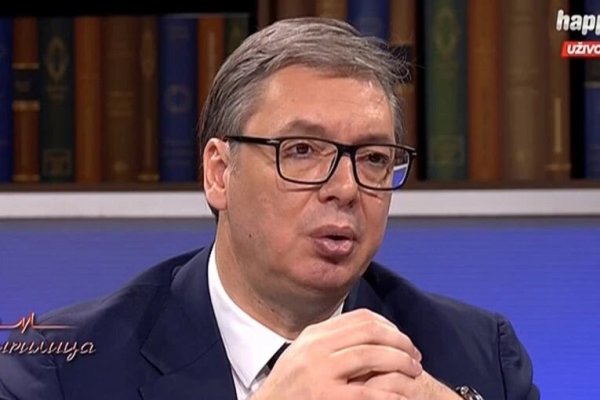 "SRPSKA GLAVA UZDIGNUTA ČELA IDE"! Predsjednik Vučić poslao je važnu poruku GRAĐANIMA SRBIJE