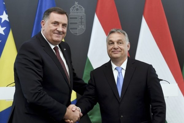 Orban obećao novac za Republiku Srpsku: A EVO ŠTA MU JE DODIK OBEĆAO DA ĆE UVESTI U ŠKOLE!