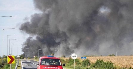 STRUČNJACI U PANICI ZBOG CRNOG DIMA POSLIJE POŽARA: "Znate li zašto je takve boje, ovo nije dobro"! Evo koja plastika gori