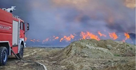 Vatrogasci o požaru u Osijeku: Nastala je velika količina dima i otrovnih plinova