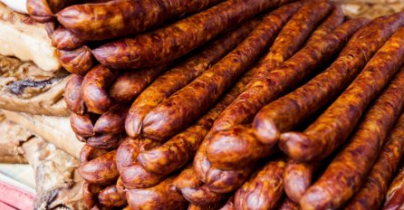 OVU KOBASICU JEDEMO KAO SUMANUTI, A ZBOG NJE SE SRCE RAZBOLIJEVA: Samo TA VRSTA je opasna, obratite PAŽNJU