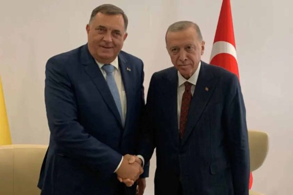 DODIK IZNENADIO JAVNOST PO POVRATKU IZ TURSKE: "Hvala Erdoganu. Njegovo mišljenje je prihvatljivo za nas!"