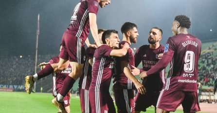 SARAJEVO JE BORDO-BIJELO: Željezničar razbijen na odlično ispunjenom Koševu