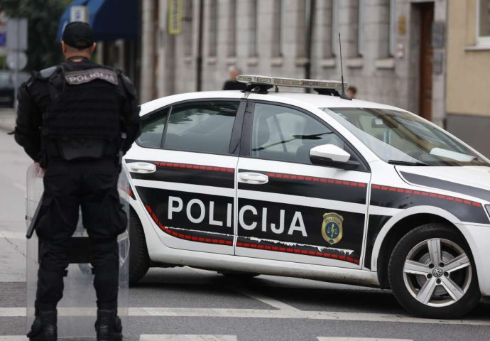 Munjevita akcija sarajevske policije: Prijeteći oružjem, opljačkana kladionica, uhapšene tri osobe