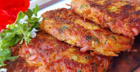RECEPT ZA SOČNE PLJESKAVICE BEZ MLJEVENOG MESA, UKUS KIDA: Baka otkrila kako ih sprema i čak BUDU BOLJE od PRAVIH