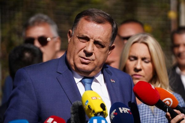 Dodik nakon suđenja: "OPTUŽNICU SAM DOBIO NA LATINICI, A NE NA ĆIRILICI", POGLEDAJTE ŠTA MU JE U SUDNICI JOŠ  POSEBNO ZASMETALO