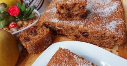 BRZA I JEFTINA JESENJA POSLASTICA : Mekani kolač sa jabukama ove jeseni je favorit  (RECEPT)