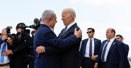 BIDEN STIGAO U IZRAEL: Zagrlio se sa Netanyahuom, A EVO ŠTA ĆE GA PITATI