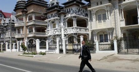 Završio 4 RAZREDA osnovne škole, a ima NAJLJEPŠU VILU u najbogatijem ROMSKOM SELU kod Šapca: Lavovi su pokriveni CRNIM PLASTIČNIM KESAMA, a bolje nije 'prošao' ni NAMJEŠTAJ