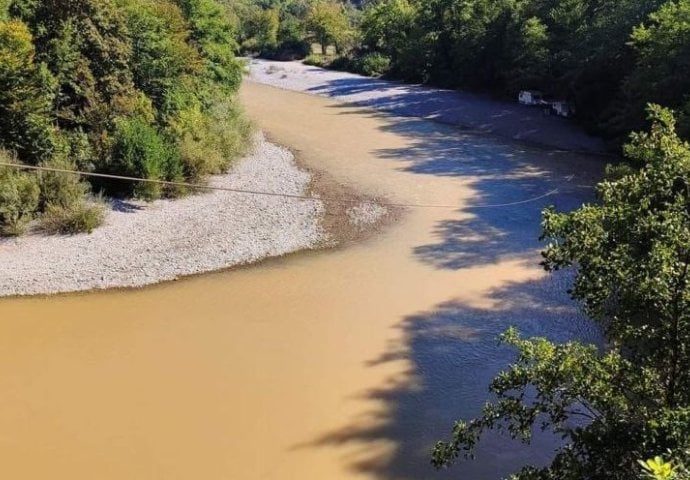 Nakon slika zamućene vode i pomora riba: Inspektori RS tvrde da je Neretva - nezagađena