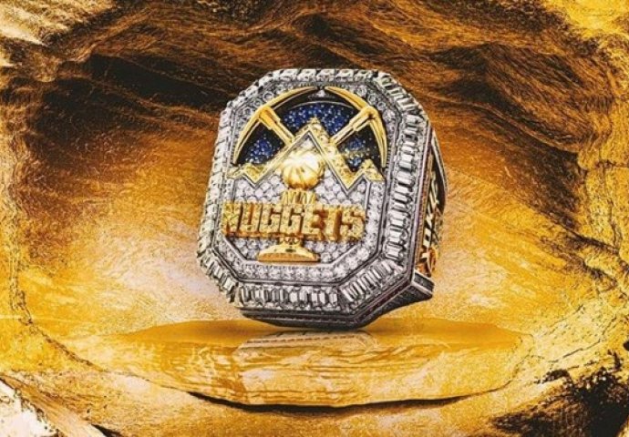 Jokić sinoć dobio prsten sa skrivenim pretincem: POGLEDAJTE ŠTA SE UNUTRA NALAZI