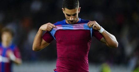 ZVIJEZDA BARCE SE RASPALA: Ferran Torres postigao gol, pa suznih očiju podigao dres te poslao srceparajuću poruku