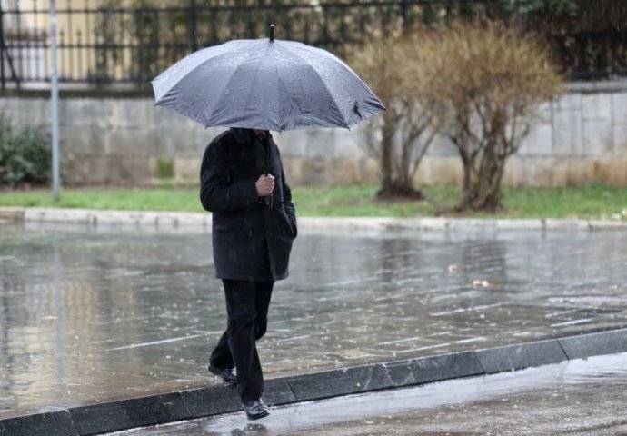 Sutra u BiH oblačno, prijepodne slaba kiša, u višim područjima sa snijegom