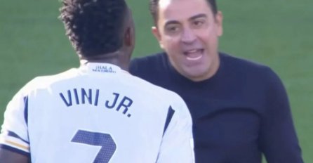 SVE PRŠTI NA EL CLASICU: Xavi 'eksplodirao' i odlučio je bezobraznom Viniciusu sve reći u lice