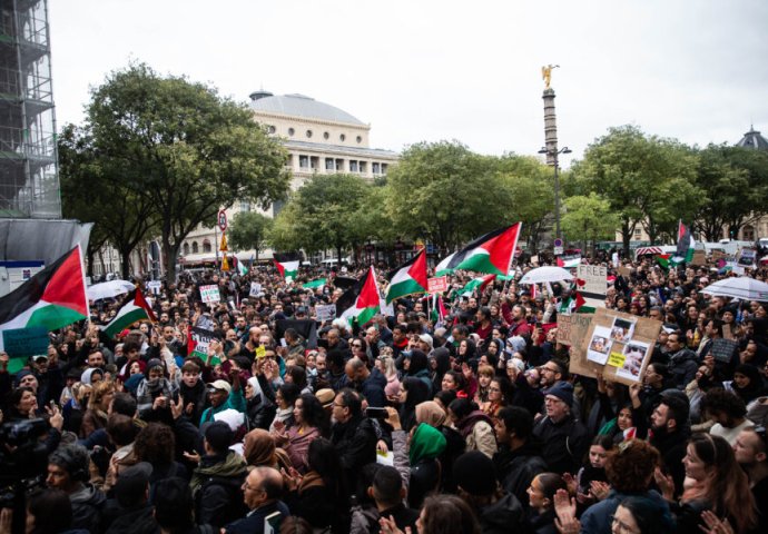 Masovni protesti za Palestinu i u centru Londona