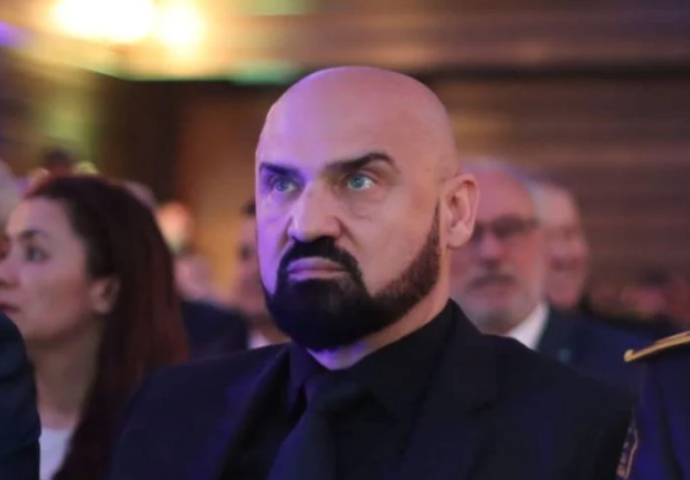 RAMO ISAK ODGOVORIO NA DODIKOVE PROZIVKE : "O Dodikovoj majci neću davati komentare, dovoljno joj je teško što mu je majka"