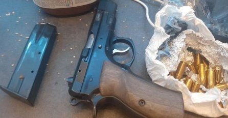 Oglasili se iz MUP-a KS o pretresima u Sarajevo Toweru: Uhapšen Sarajlija (39), zaplijenjeni droga, oružje, municija...