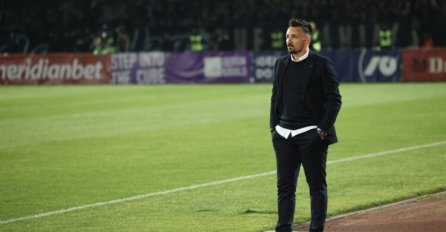 BAŠIĆU SE TRESE STOLICA - DANAS ĆE BITI POZNATA NJEGOVA SUDBINA: Dobija li Željo novog trenera?