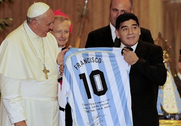 Papu pitali je li mu draži Messi ili Maradona, a on odabrao trećeg: MOŽETE LI POGODITI?