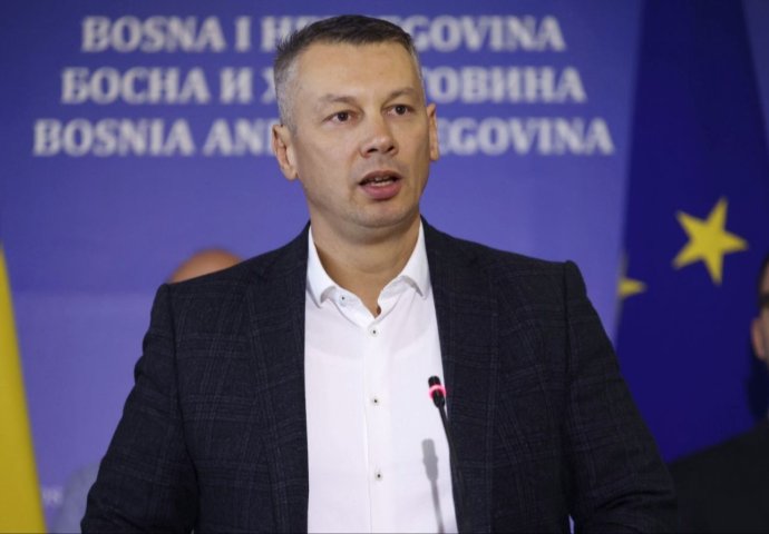 Nešić: Šmit nam se uvijek može obratiti i zatražiti azil, njegov zahtjev bit će razmotren