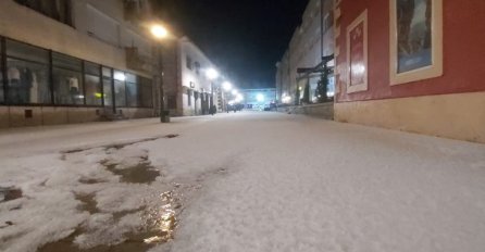 LED OKOVAO OVAJ BH. GRAD: Stanovnike potpuno iznenadio sniježni pokrivač (VIDEO)