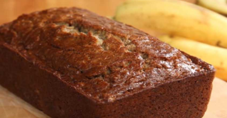 OMILJENI DESERT MNOGIH : Recept za sočni banana bread, na jedan sastojak posebno obratite pažnju 