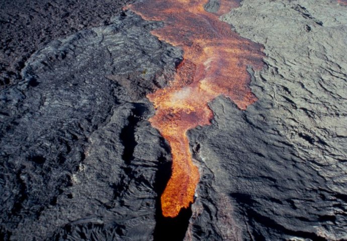 Šta se dešava na Islandu? Proglašeno vanredno stanje, evakuišu stanovnike, registrovano više od 800 zemljotresa