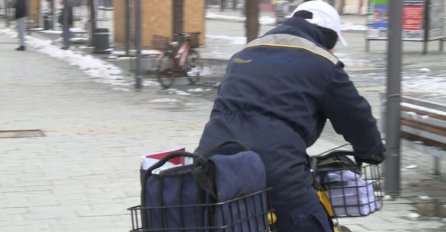 Bijeljina: Poštar se napio, pa dijelio penzije gostima kafića