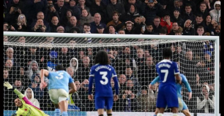 OVO JE FUDBAL - APSOLUTNI SPEKTAKL U LONDONU: Čelsi golom iz penala u nadoknadi do boda protiv Sitija