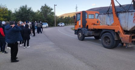 Mostarci blokirali prilaz deponiji Uborak