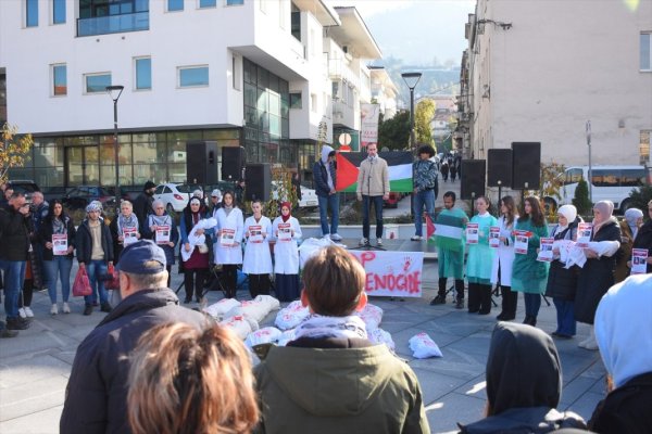 POTRESAN PERFORMANS PODRŠKE NARODU PALESTINE U SARAJEVU: Ima li neko da pomogne Gazi