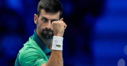 MOĆNI NOVAK PREGAZIO SINERA U FINALU TORINA: Đoković osvojio istorijsku titulu na Završnom turniru! Ovo prije njega niko nije uradio
