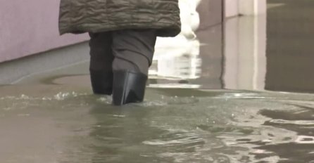 Strašne poplave u Dominikanskoj Republici: Srušio se tunel na autocesti, 21 osoba poginula