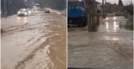 HAOS U CRNOJ GORI Poplavljene kuće i mostovi, deca jedva ušla u školu: Na drugom kraju zemlje SNIJEG OKOVAO MJESTA, SATIMA NEMA STRUJE